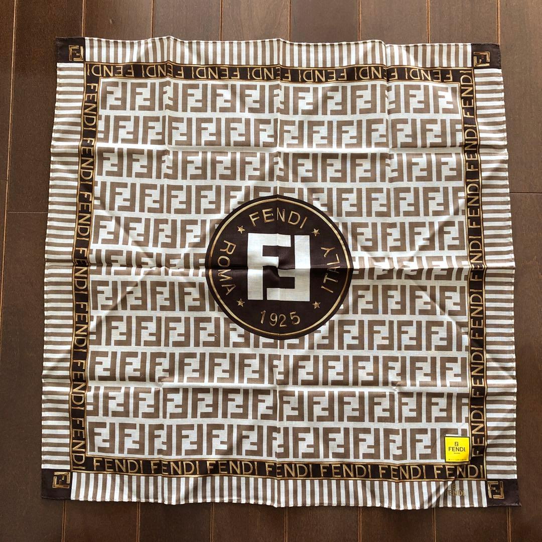 未使用　FENDI ハンカチ2枚セット　ズッカ　総柄　フェンディ