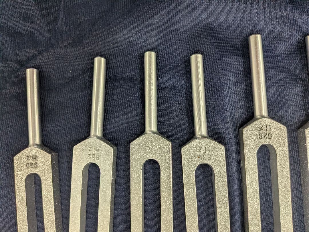 ソルフェジオ10本音叉セット SACRED SOLFEGGIO 専用ケース付