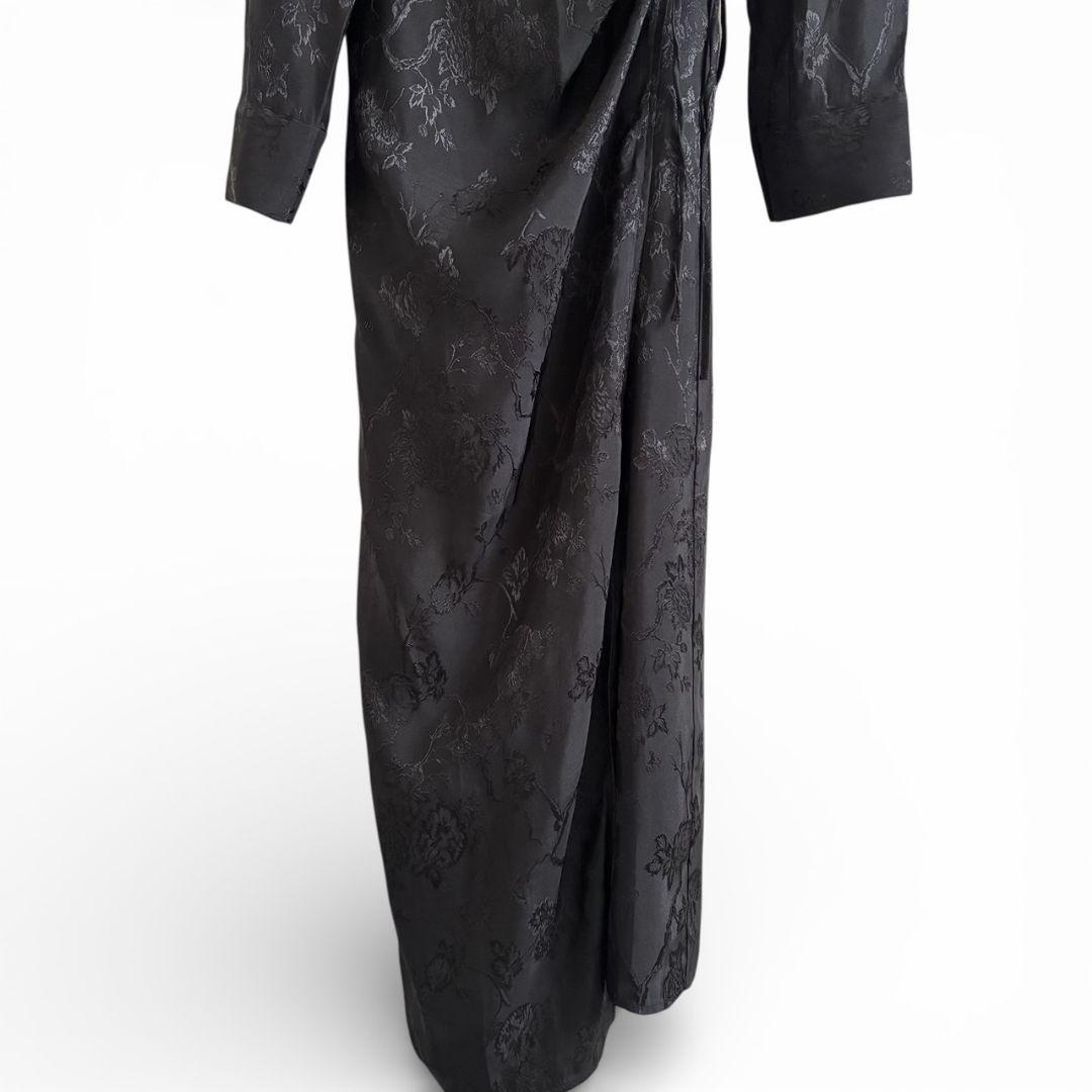 週末限定セール中！ 美品 Ameri サテンジャガード フラワーワンピース