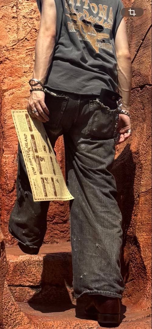 進藤大輝TSY RIPPED WIDE STRAIGHT BLACK