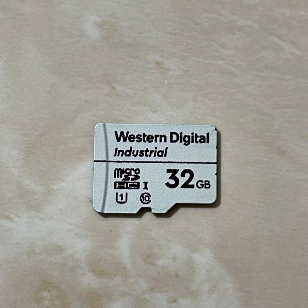 セルスター 360°録画ドライブレコーダー　CS-360FH