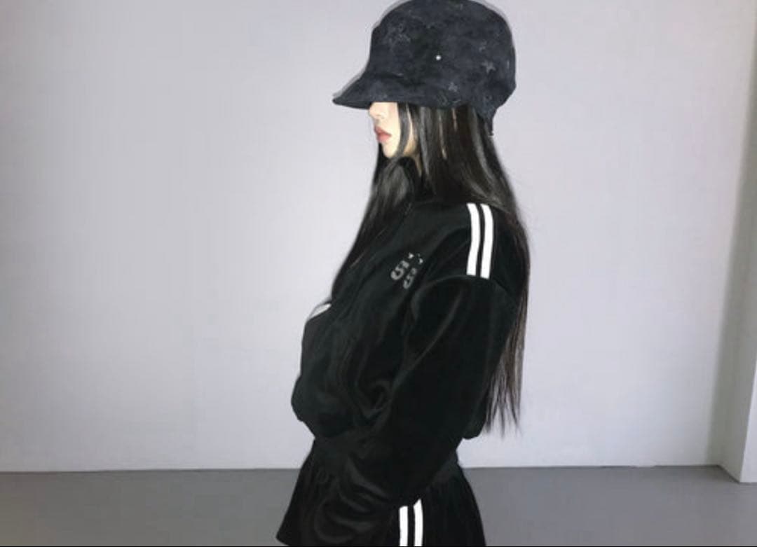 theairtown ファイブトラックジップアップ　黒　ブラック　ジャージ