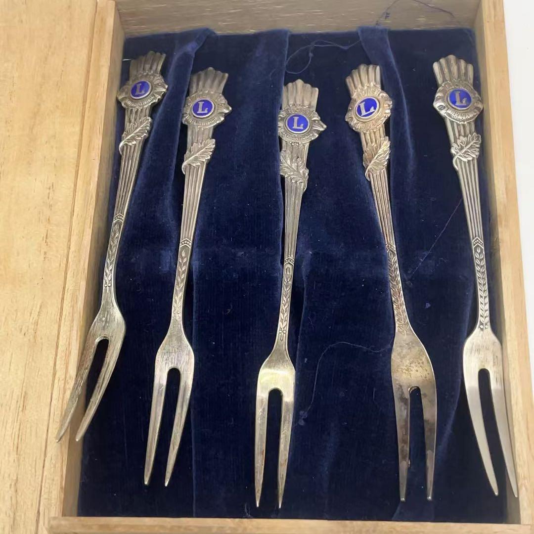 ライオンズかクラブ 銀製 フォーク 5本セット 桐箱付き SILVER刻印