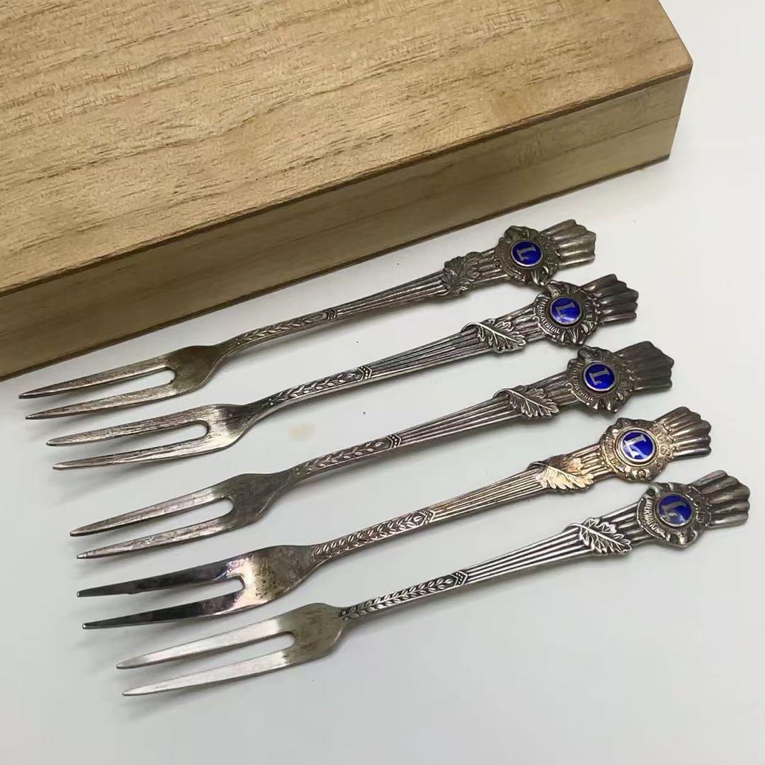 ライオンズかクラブ 銀製 フォーク 5本セット 桐箱付き SILVER刻印