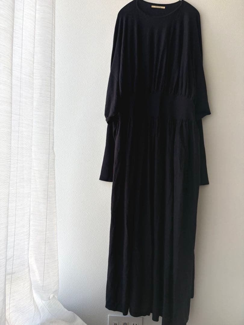 美品✨Curensology(カレンソロジー)ギャザードルマンニットワンピース