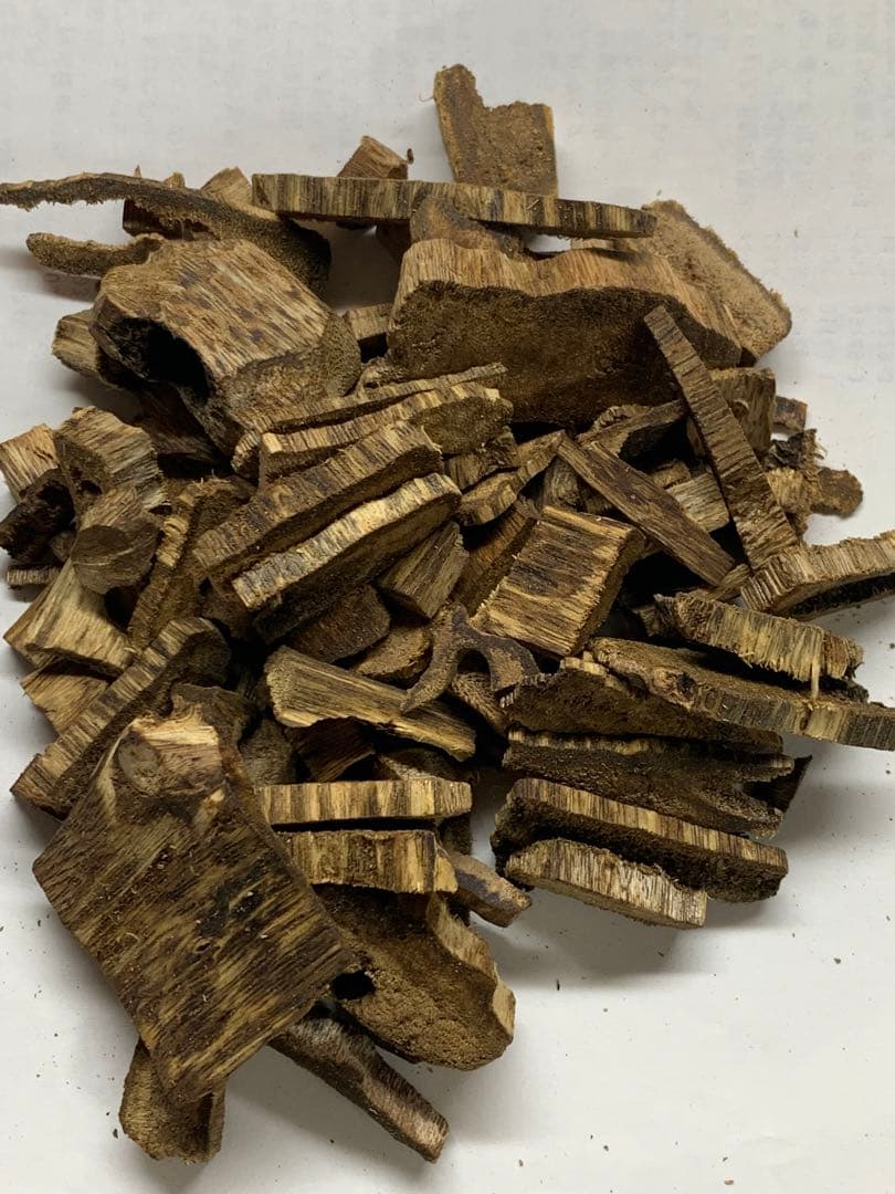 天然沈香 聞香用 香木 沈香粉 伽羅 (重さ:50g)