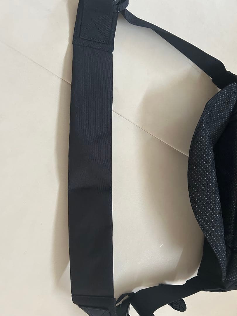 hug育バッグ　DDicho 抱っこもできるショルダーバッグ