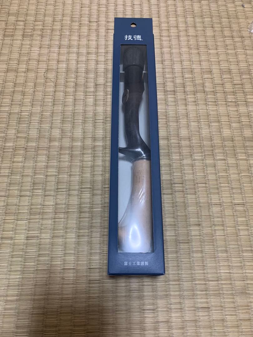 富士工業 技徳　カーボンキャスティングハンドル　コルク　新品未使用未開封