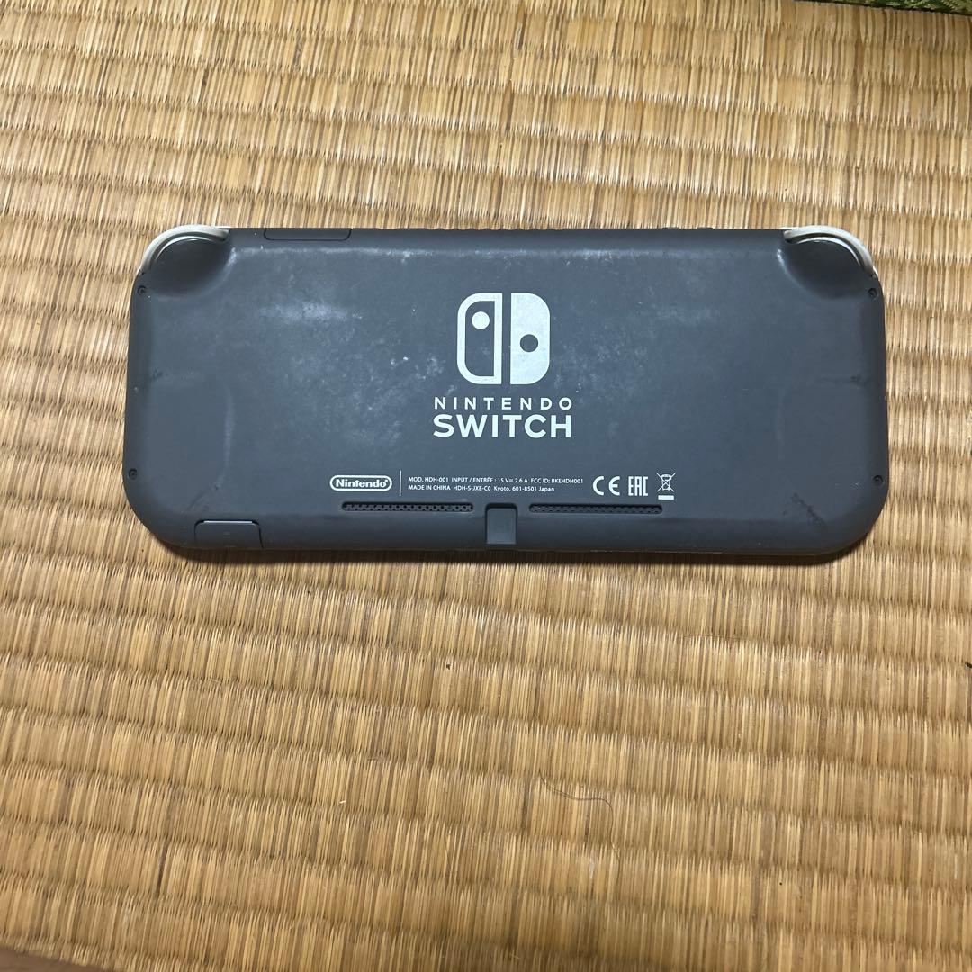 【最終価格‼️】Nintendo Switch light 早い者勝ち