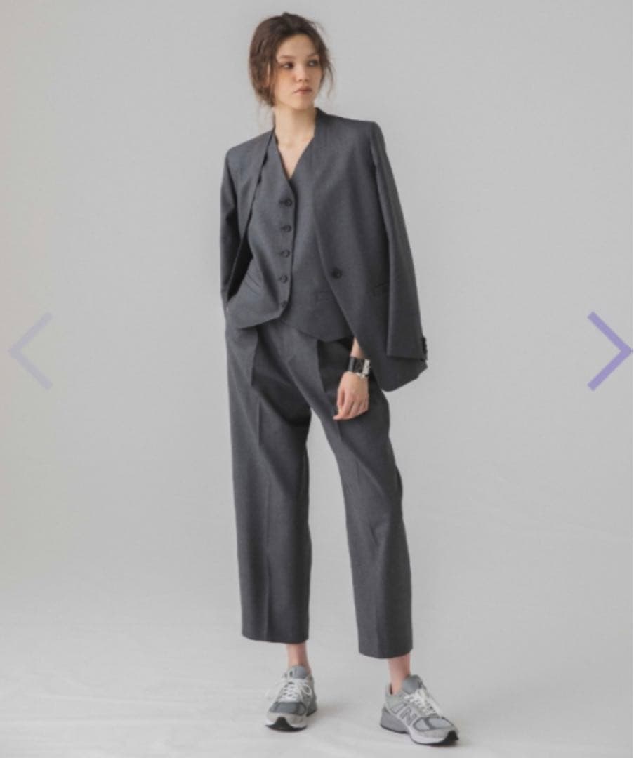 【LOHEN ローヘン】裾タックウールパンツ　ブラック