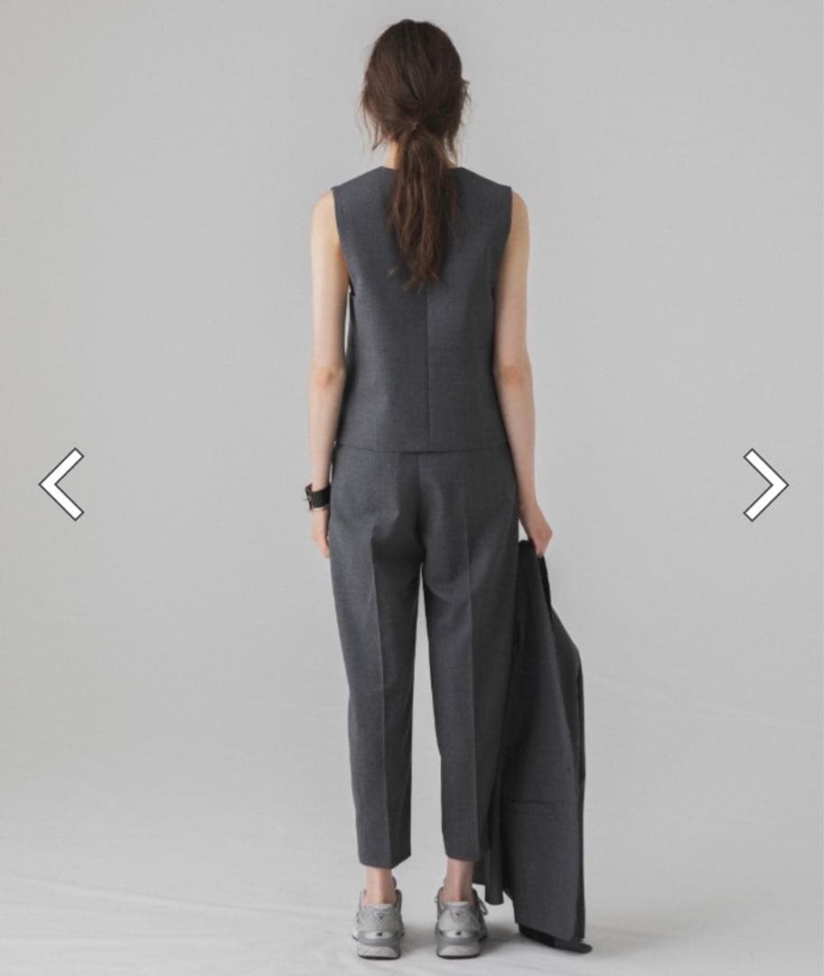 【LOHEN ローヘン】裾タックウールパンツ　ブラック