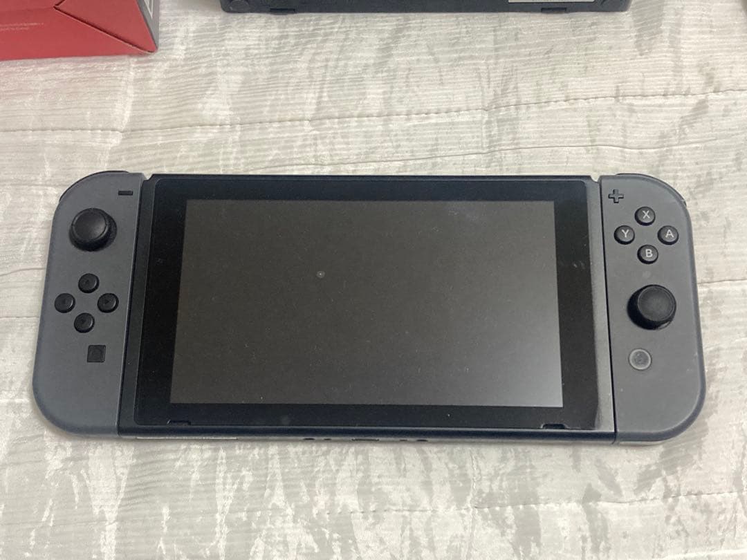 任天堂Switch本体　グレー