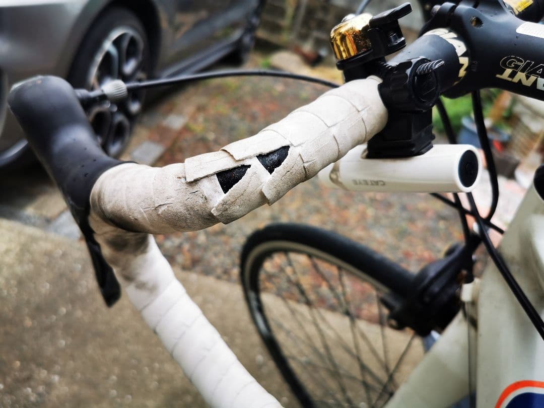 Giant ロードバイク 白/青 700C　引き取り限定