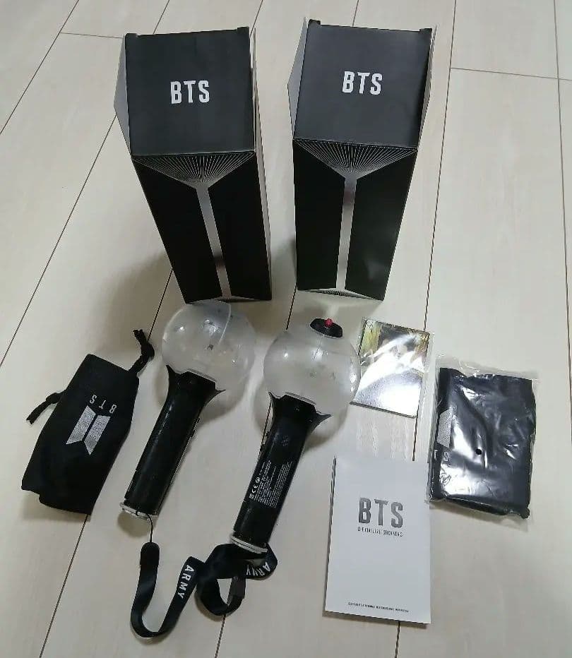 BTS　オフィシャルライトスティックVer.3　2本セット　写真のみです　ペンラ