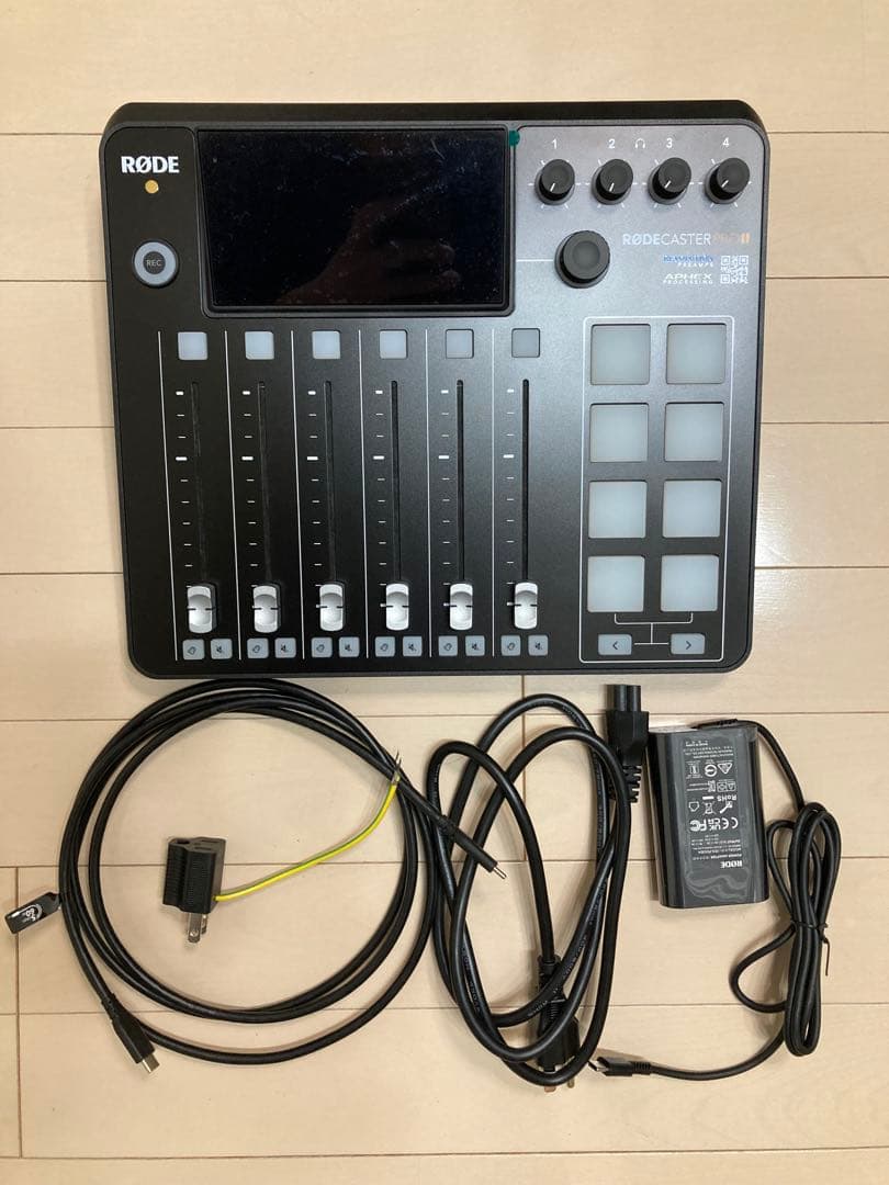 RODE RØDECaster Pro II オーディオプロダクションスタジオ