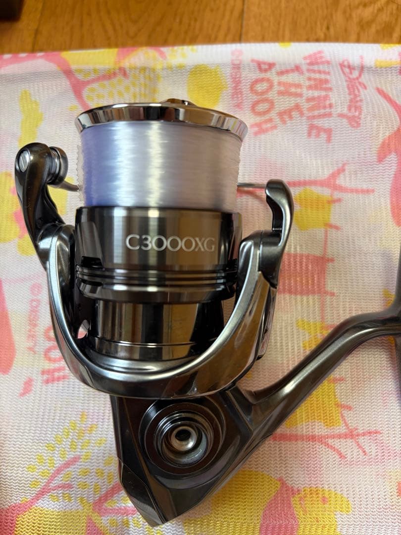 シマノ 24ツインパワー C3000XG 予備ハンドル リールカバー付き