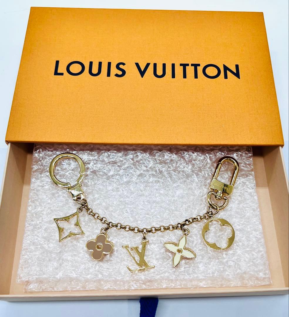 LOUIS VUITTON フルール ドゥ キーホルダー チャーム M65111