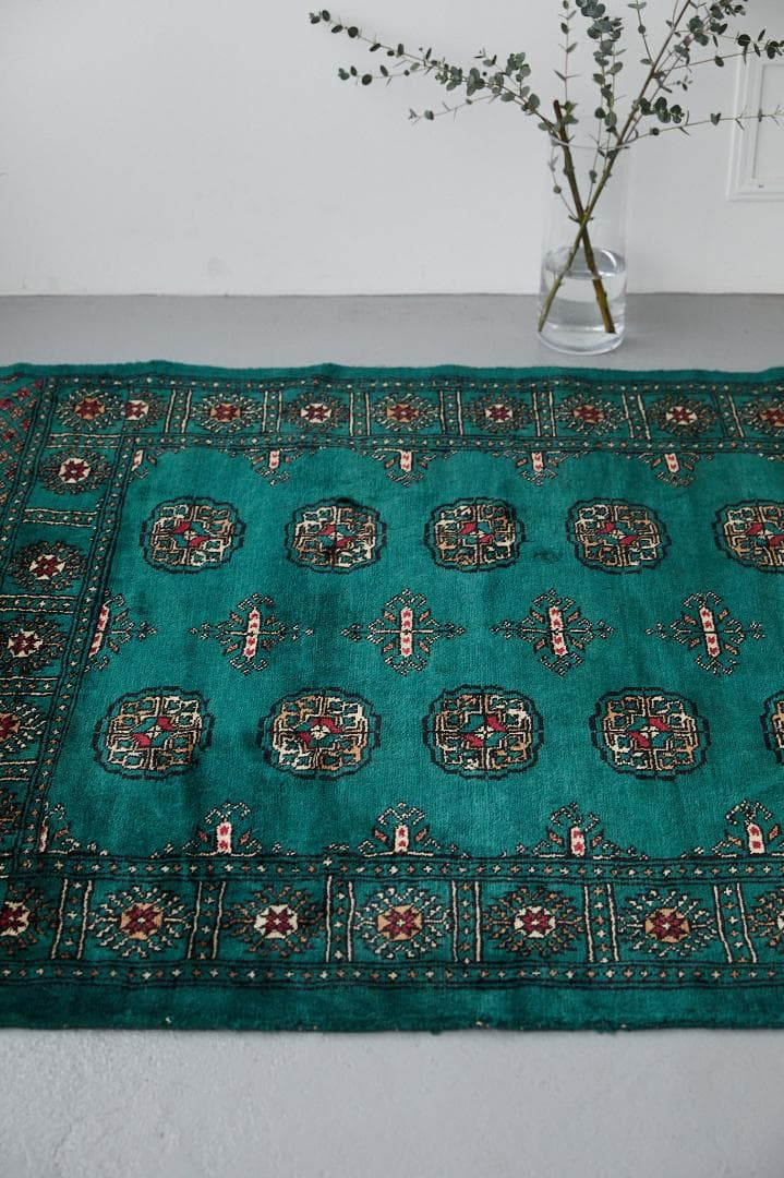 希少　ヴィンテージラグ　ラホール産　トライバルラグ（208×127cm）緑