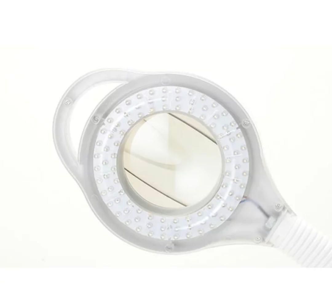 拡大鏡 ルーペ ライト付 まつげエクステ ネイル エステ　セブンビューティー