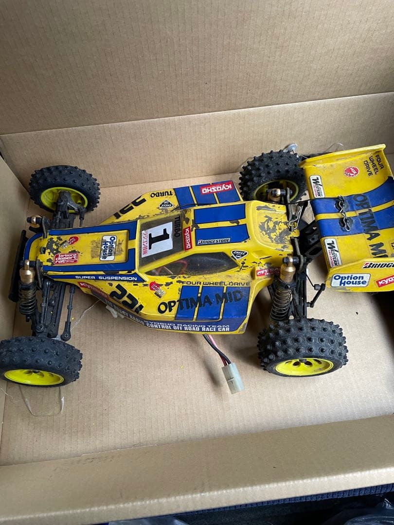 Kyosho OPTIMA MID ラジコンカー