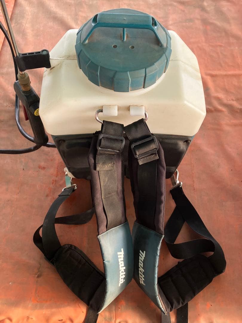 makita マキタ 18V 充電式噴霧器 10L MUS108D