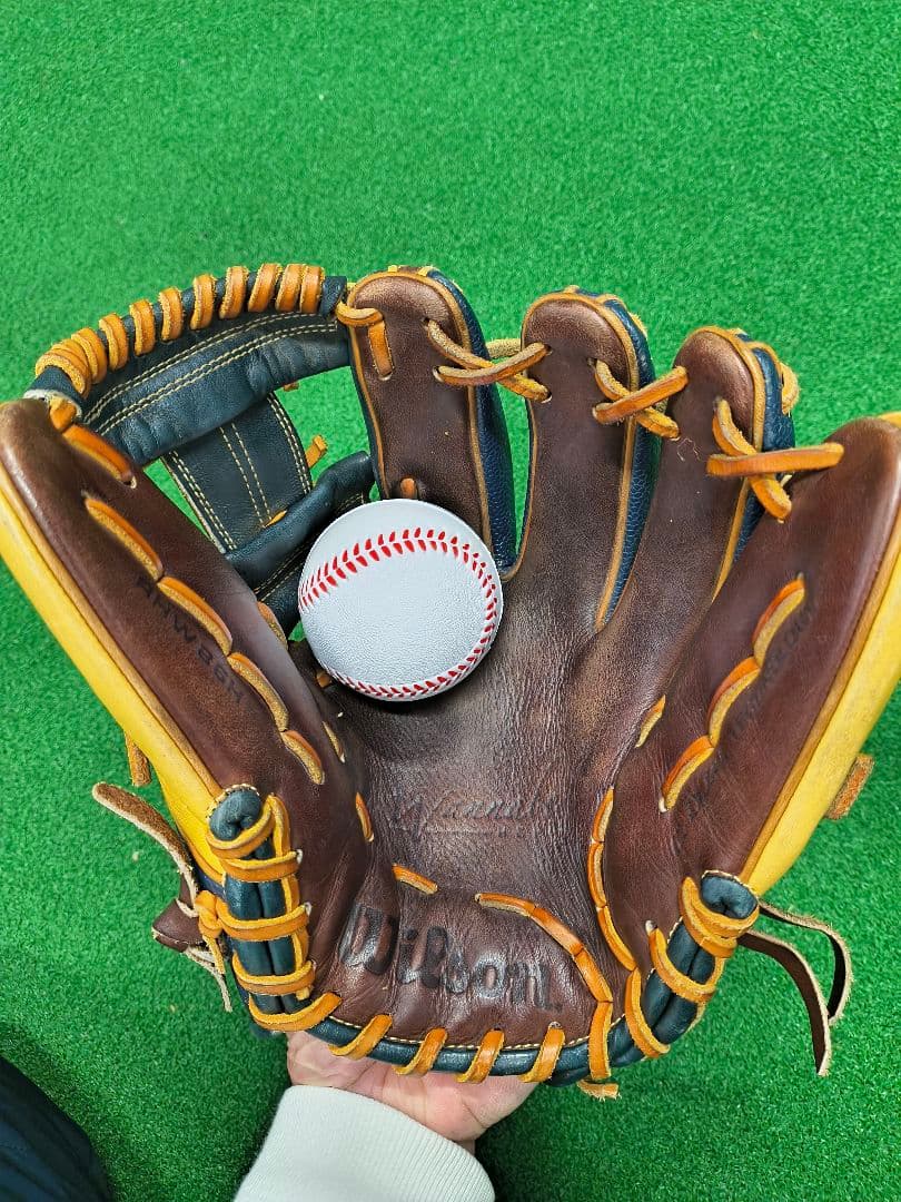 即戦力！Wilson 軟式ワナビー　グローブ ネイビー/ブラウン　86型