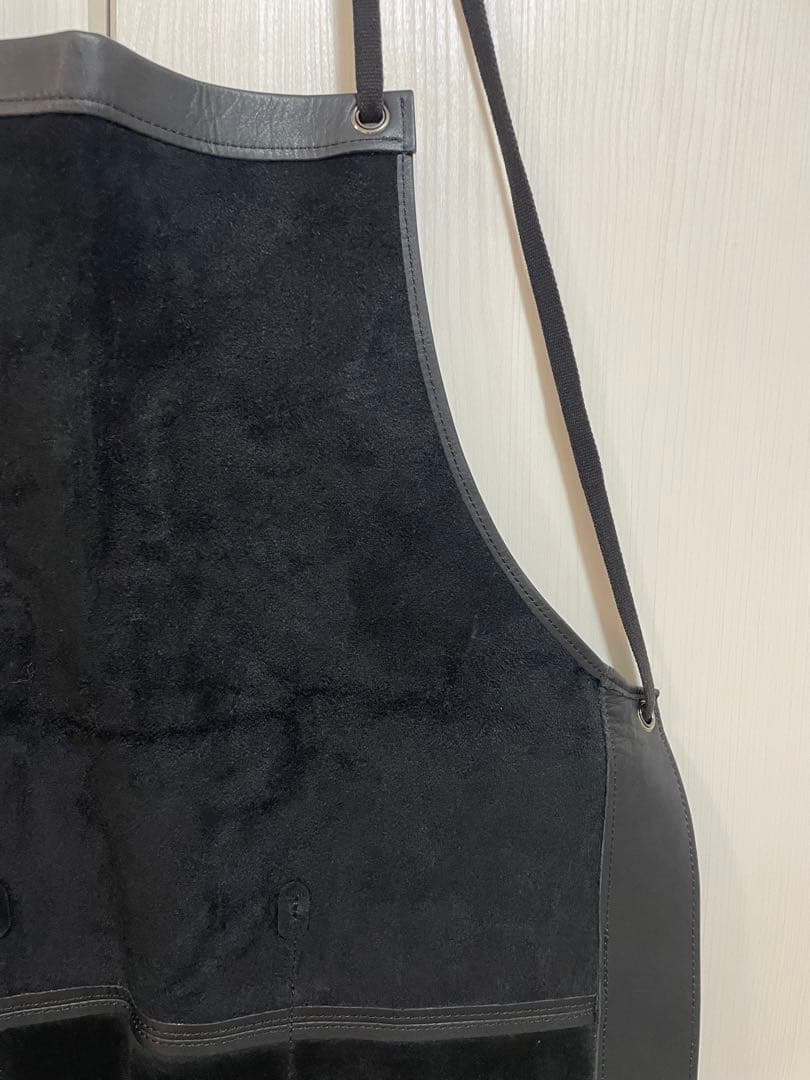 ⚫︎HARE × aruci レザーエプロン