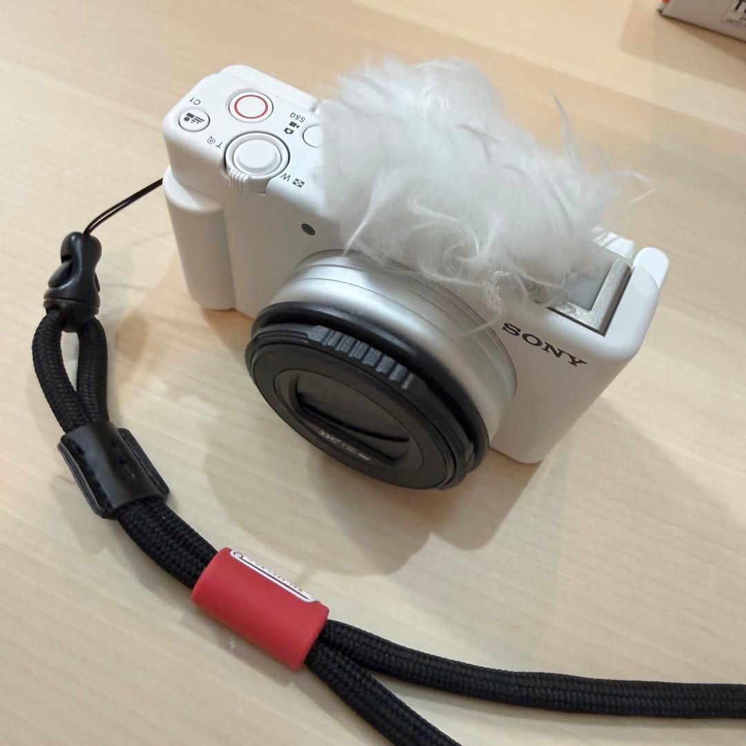 SONY VLOGCAM ZV-1F ホワイト グリップ・SDカード付