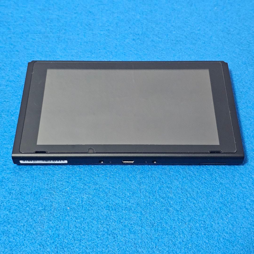 【美品】Nintendo Switch 本体 HAD-S-KAAAH