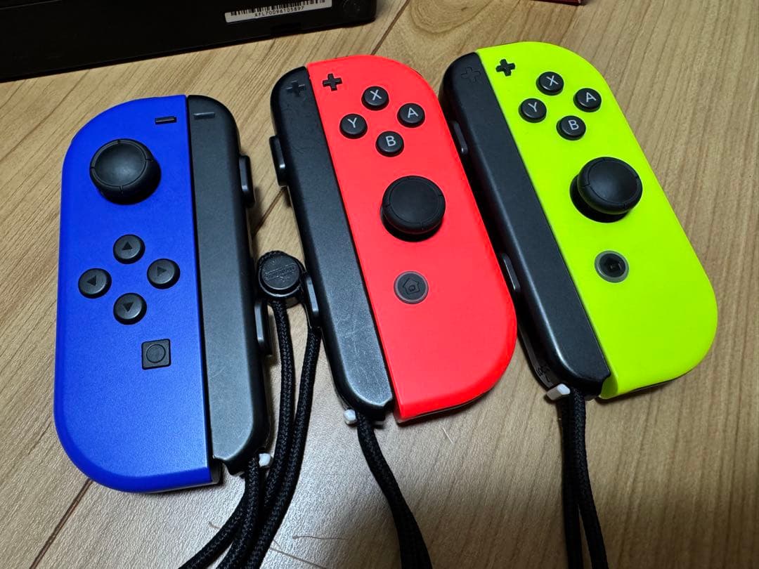 Nintendo Switch 本体　ジョイコンセット