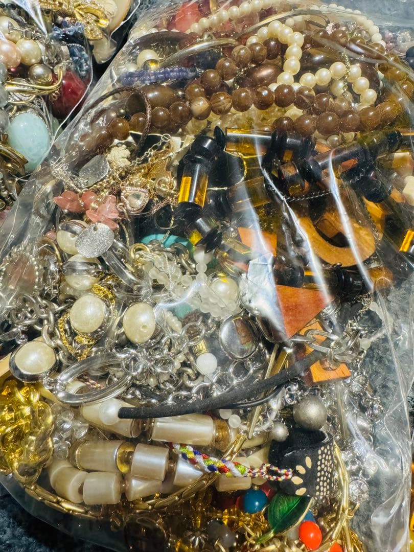 t*p様 遺品整理品　アクセサリーまとめ売り
