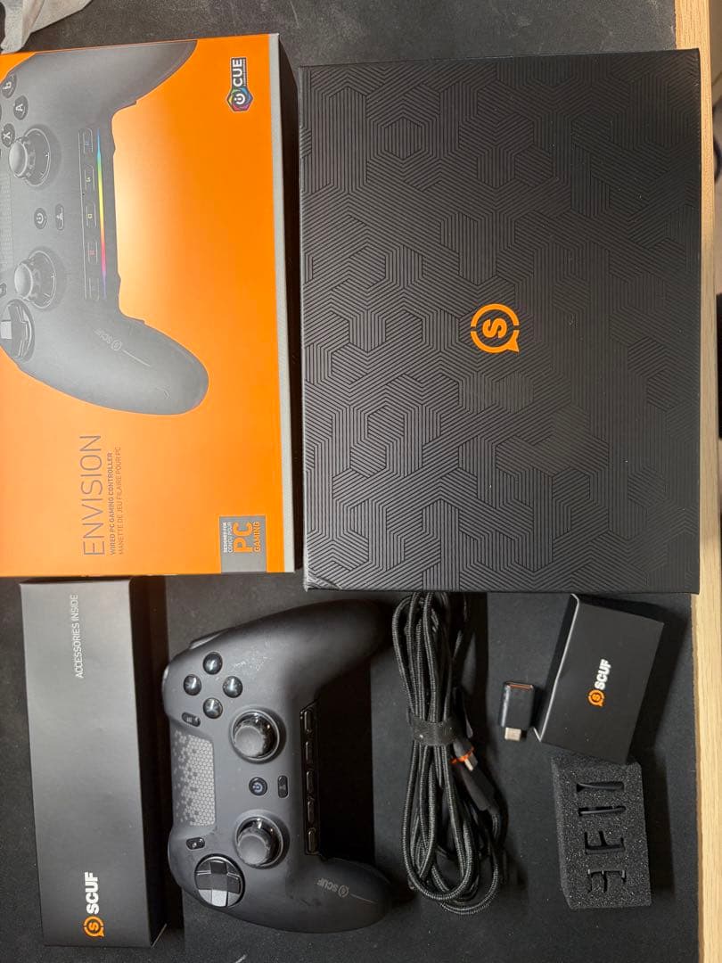 SCUF ENVISION 有線PCゲームコントローラー