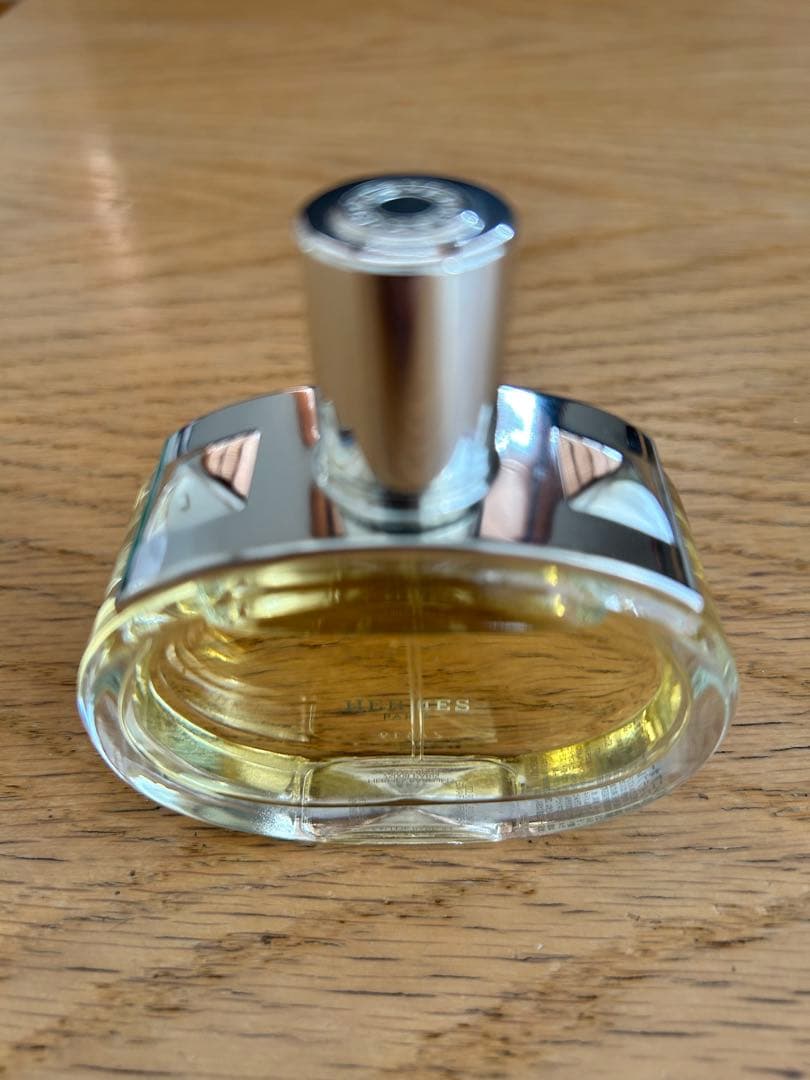 エルメス　バレニア　香水 60㎖オーバルボトル