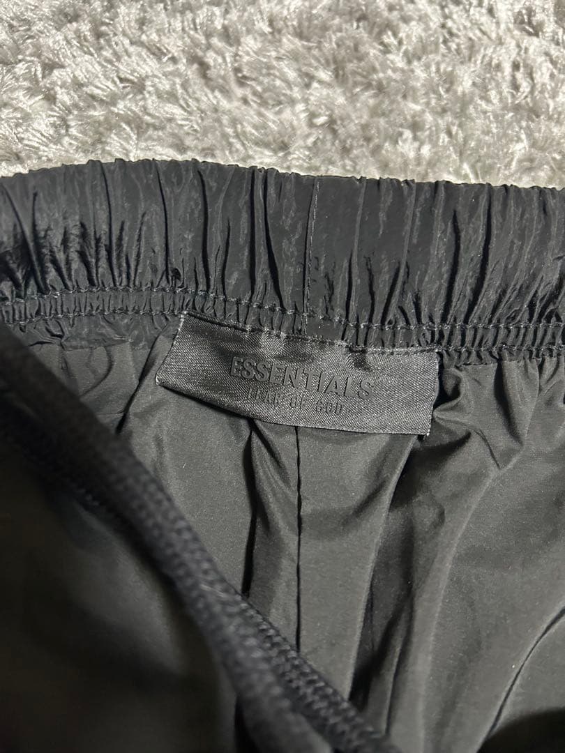 FEAR OF GOD ESSENTIALS ブラックワークパンツ ゴムウエスト