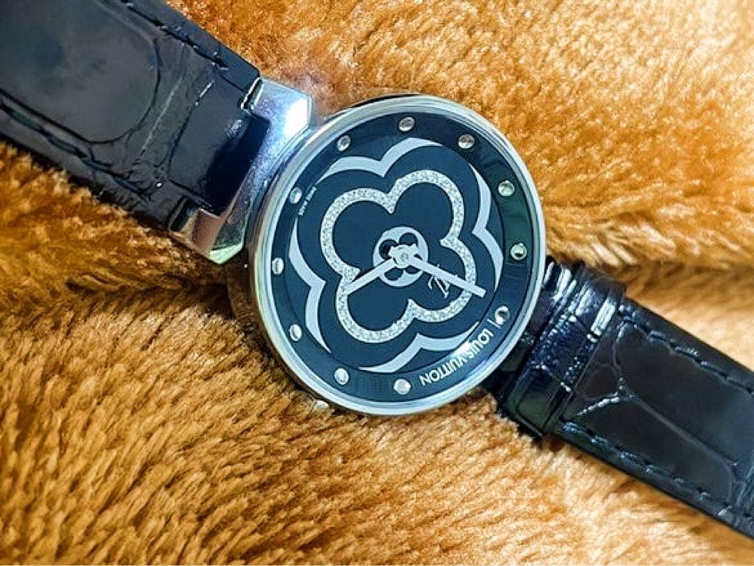 も*え様 Louis Vuitton ブラック 時計