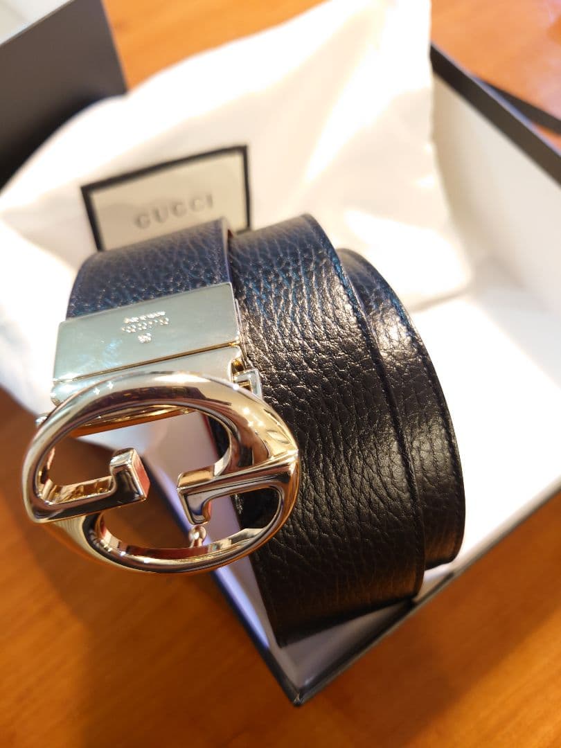 GUCCI ブラック＆レッド　リバーシブルレザー ベルト GGロゴ