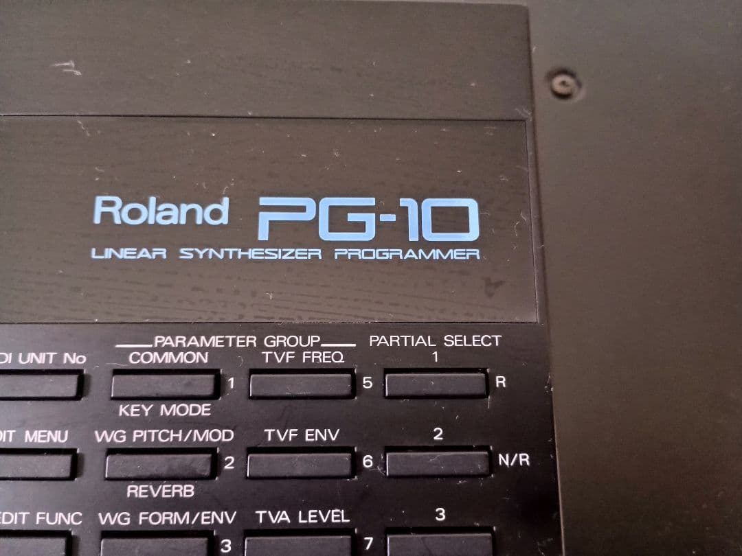 Roland D-110/PG-10 シンセサイザー