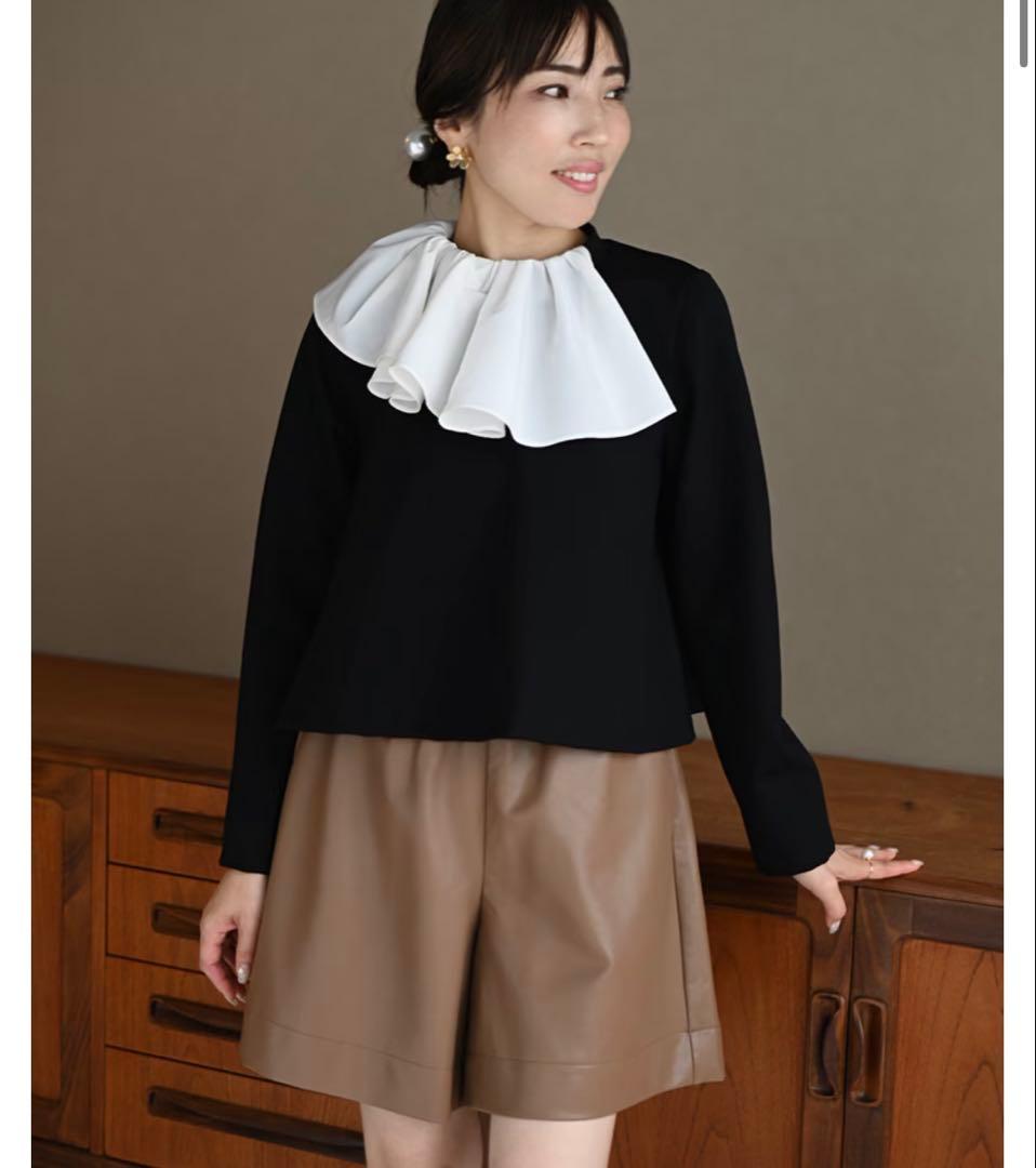 完売！　2wayフリルトップス　TREFLE＋1 トレブルプラスワン　ドゥロワー