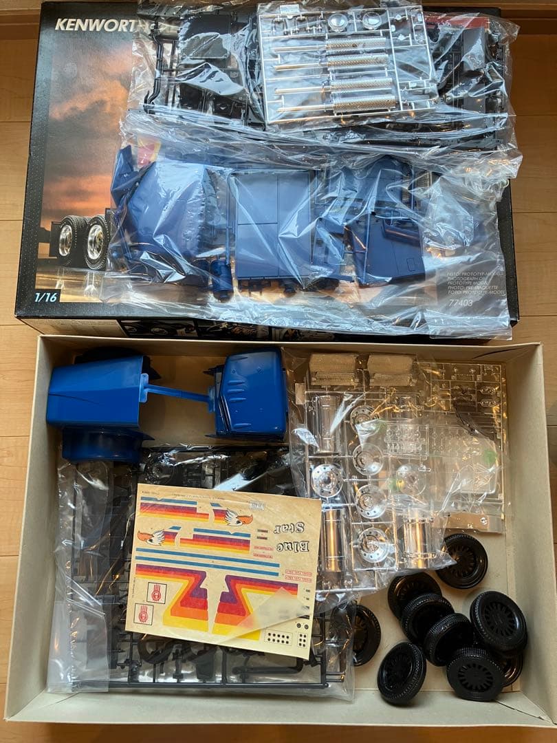 希少モデル☆ モノグラム　1/16 トレーラーヘッド　ブルースター