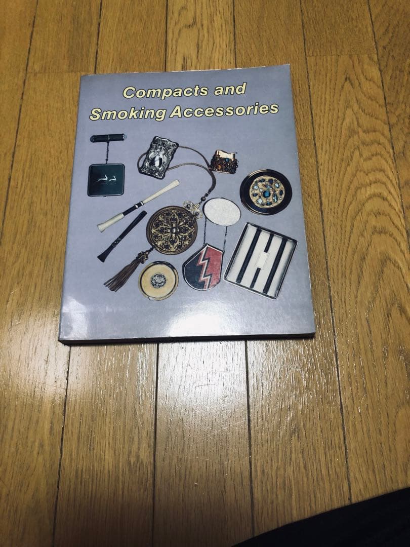 アメリカン　ヴィンテージ　コンパクト　シガーケース　コレクトアイテム　本