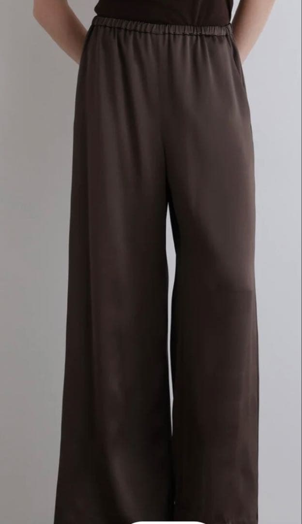 ルフィル　クラッシックサテンパンツ　ブラウン