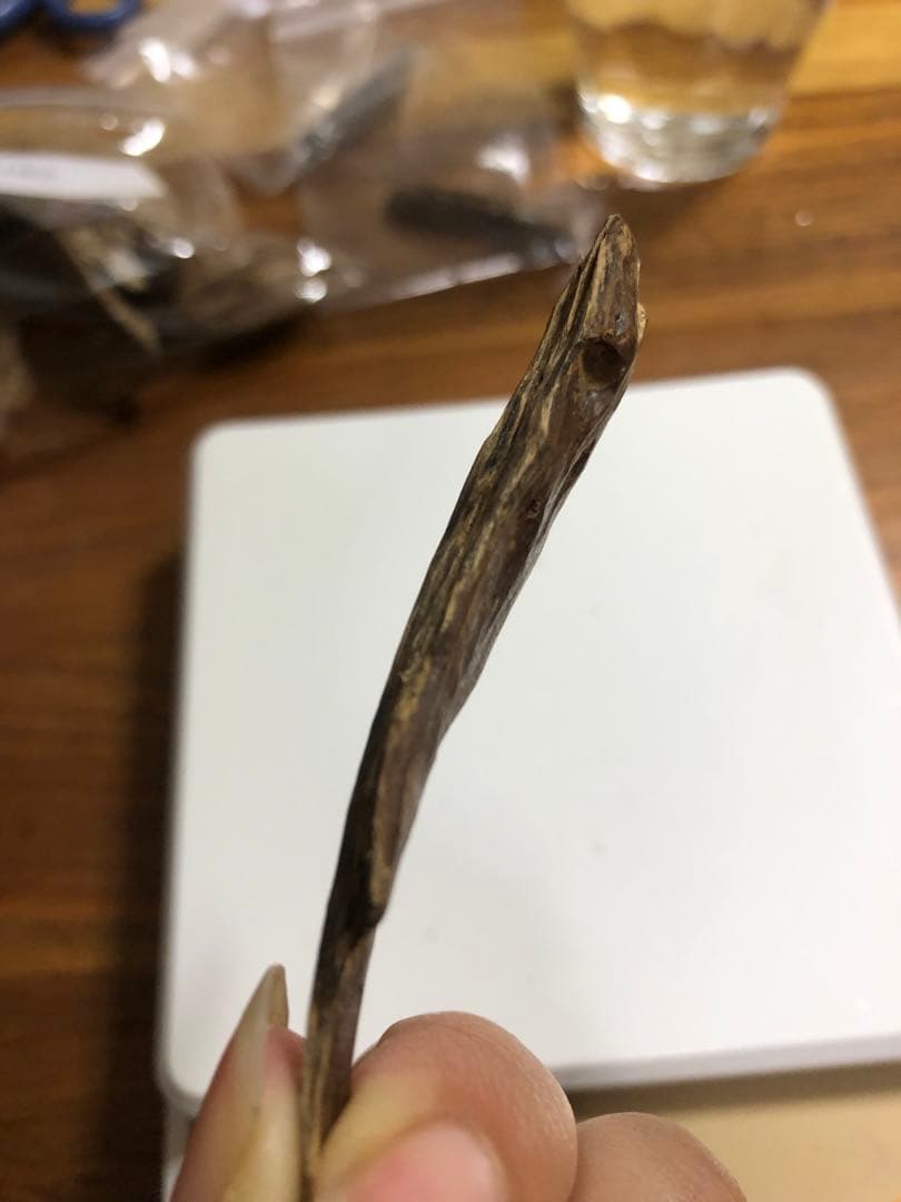 伽羅ベトナム産高品質沈香伽羅3g香木