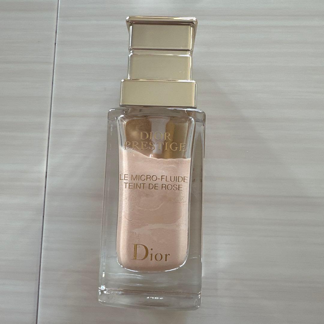 Dior プレステージ ル ミクロ フルイド　タンドゥローズ