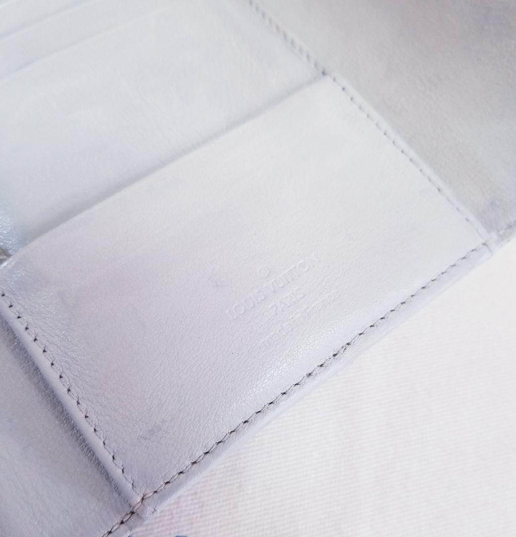 ルイヴィトン モノグラム パンチング マヒナ ポルトフォイユ アメリア 長財布