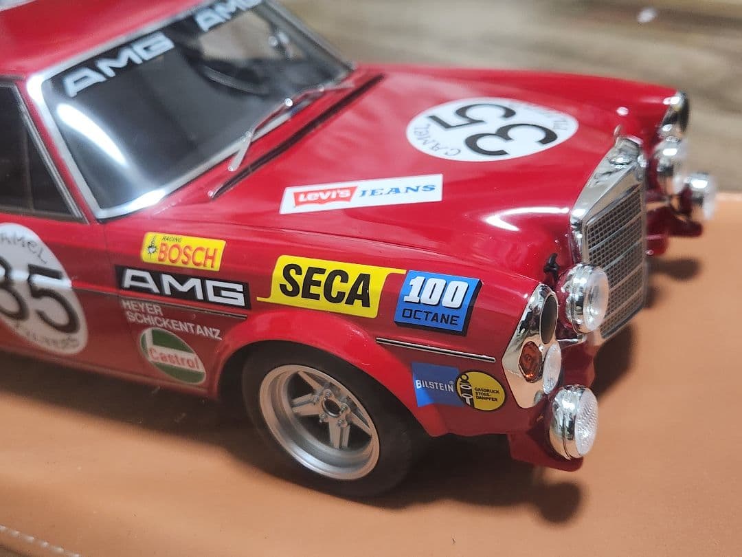 ミニカー GOC 1/18 Mercedes Benz 300 SEL 6.8 AMG