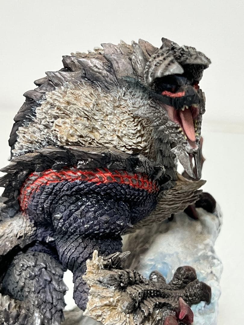 ジンオウガ亜種　クリエイターズモデル　獄狼竜　箱無し　国内正規品