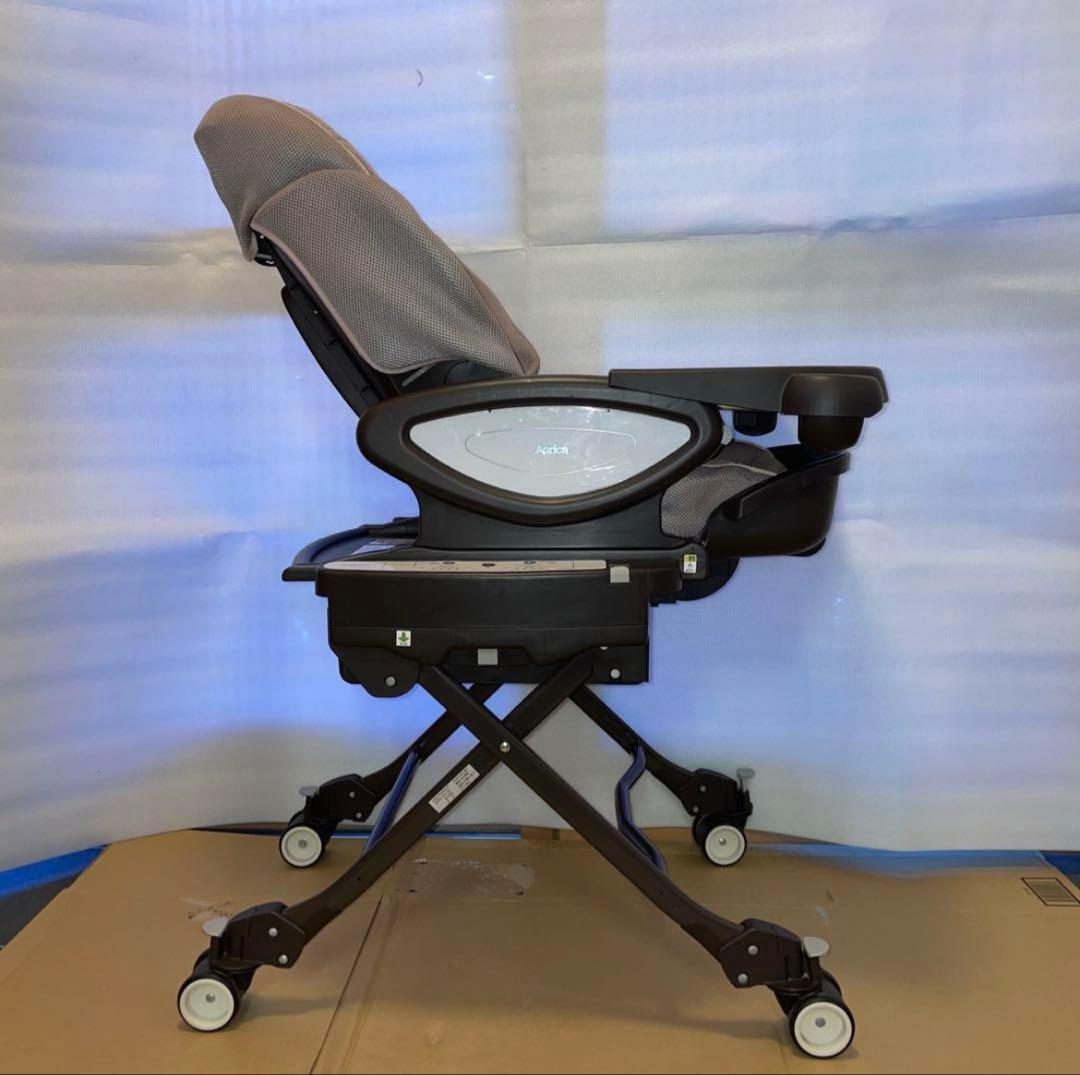 Aprica ユラリズムオート