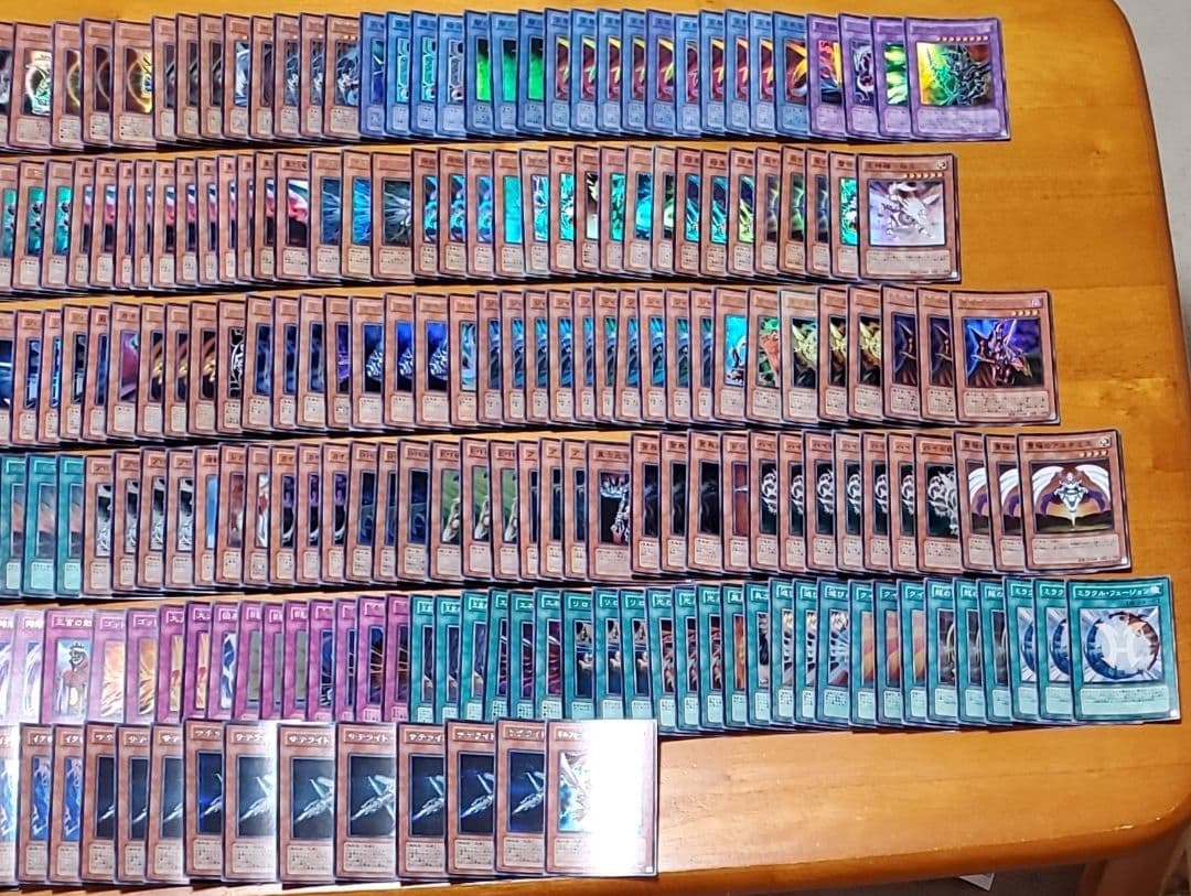 遊戯王　スーパーレア以上まとめ売り　900枚以上　全日版　再録無し　新年特別価格