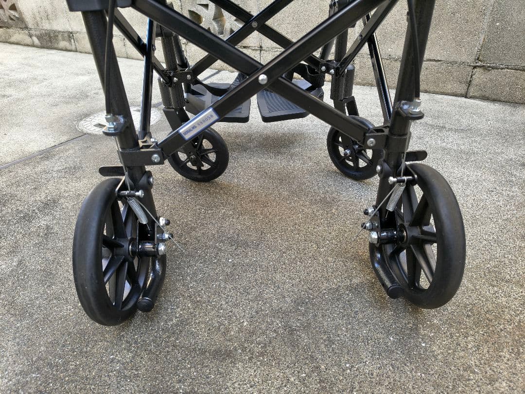 携帯用車椅子　ハンディライトプラス　HLP09020