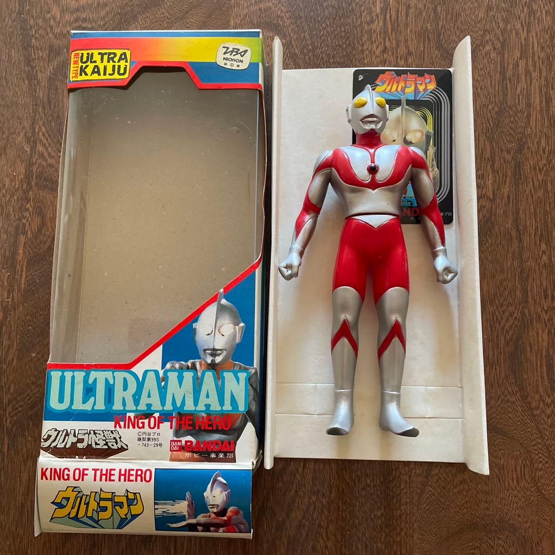 BANDAI 1983年ウルトラマン　初期　ソフビ　白台紙